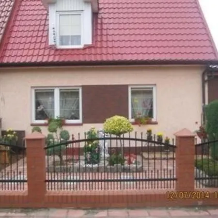 Holiday home In Mit Grill, Terrasse Und Garten